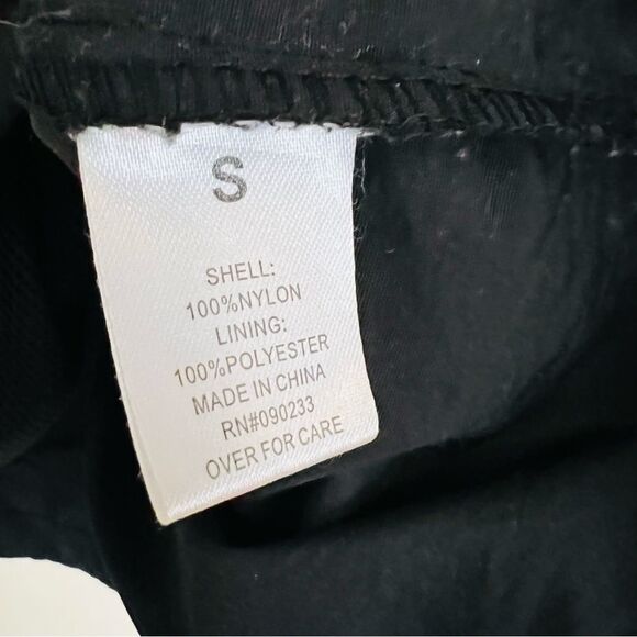 Playboy x Pacsun Men's Black/Green 1/2 Zip Windbreaker Jacket Size Small - Picture 9 of 9